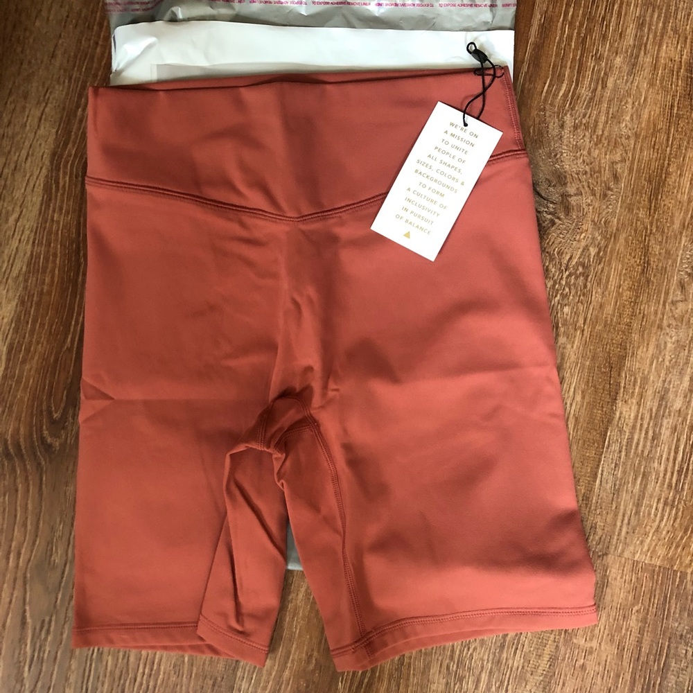 Balance Athletica Cloud Rider Shorts - Sunstone